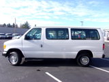 Used 2004 Ford E-350 and Econoline 350 Super Duty Wagon image 2