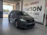 Used 2022 Chrysler Pacifica Limited image 2