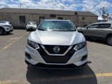 Used 2020 Nissan Rogue Sport SV image 2