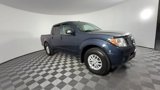 Used 2018 Nissan Frontier SV image 2