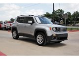 Used 2016 Jeep Renegade Latitude image 3