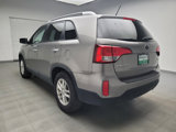Used 2014 Kia Sorento LX w/ LX V6 Convenience Package image 5