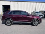 Used 2019 Lincoln Nautilus Select image 4