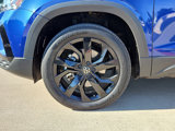 Certified 2022 Volkswagen Taos SE image 5