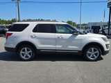 Used 2016 Ford Explorer XLT w/ Equipment Group 202A image 3