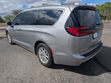 Used 2021 Chrysler Pacifica Touring-L image 3