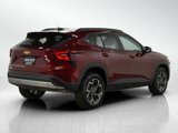 Used 2025 Chevrolet Trax LT w/ Driver Confidence Package image 5