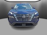 Used 2024 Nissan Rogue SV image 2