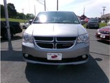 Used 2019 Dodge Grand Caravan SXT image 2