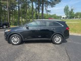 Used 2017 Kia Sorento LX image 3