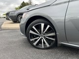Used 2021 Nissan Altima 2.5 SR w/ SR Premium Package image 3