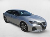 Used 2023 Nissan Maxima SV image 3