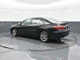 Used 2017 Toyota Camry SE image 5