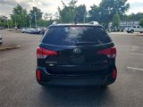 Used 2015 Kia Sorento LX image 5