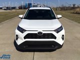 Used 2020 Toyota RAV4 XLE image 2