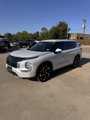 Used 2023 Mitsubishi Outlander SE image 3