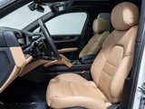 Certified 2025 Porsche Cayenne image 5