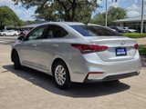 Used 2022 Hyundai Accent SEL image 3