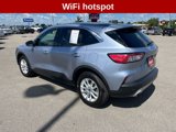 Used 2022 Ford Escape SE image 3