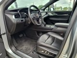 Used 2023 Cadillac XT5 Premium Luxury image 2