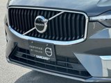 Certified 2022 Volvo XC60 B5 Momentum w/ Climate Package image 4