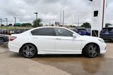 Used 2017 Honda Accord Touring image 2