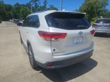 Used 2017 Toyota Highlander XLE image 4