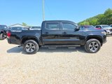 Used 2019 Toyota Tacoma TRD Sport image 4