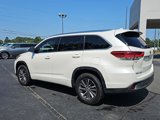 Used 2018 Toyota Highlander XLE image 3