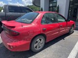 Used 2000 Pontiac Sunfire SE w/ Special Edition Pkg image 3
