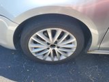 Used 2011 Volkswagen Jetta SEL image 4