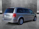 Used 2016 Dodge Grand Caravan SXT image 4