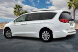 Used 2017 Chrysler Pacifica Touring-L image 2