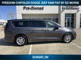 Used 2023 Chrysler Pacifica Touring-L image 5