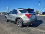 Used 2022 Ford Explorer XLT w/ Equipment Group 202A image 4