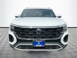 New 2025 Volkswagen Atlas Cross Sport SE image 2