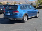 Used 2019 Volkswagen Golf Alltrack S image 3