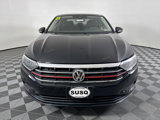 Used 2021 Volkswagen Jetta SEL Premium image 2