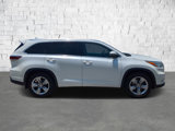 Used 2015 Toyota Highlander Limited image 3