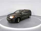 Used 2015 Chrysler Town & Country Limited Platinum image 4