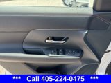 Used 2025 Nissan Kicks SR image 4