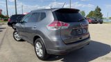 Used 2016 Nissan Rogue SV image 5