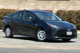 Used 2021 Toyota Prius LE image 2