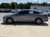 Used 2022 Hyundai Elantra SE image 4