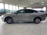 Used 2015 Chrysler 200 Limited w/ Convenience Group image 4
