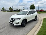 Used 2019 Nissan Rogue SL w/ Premium Package image 2