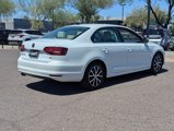 Used 2018 Volkswagen Jetta SE image 3