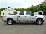Used 2006 Ford F250 Lariat image 2