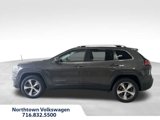 Used 2020 Jeep Cherokee Limited image 2