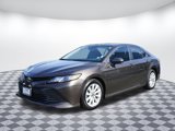 Used 2019 Toyota Camry LE image 3